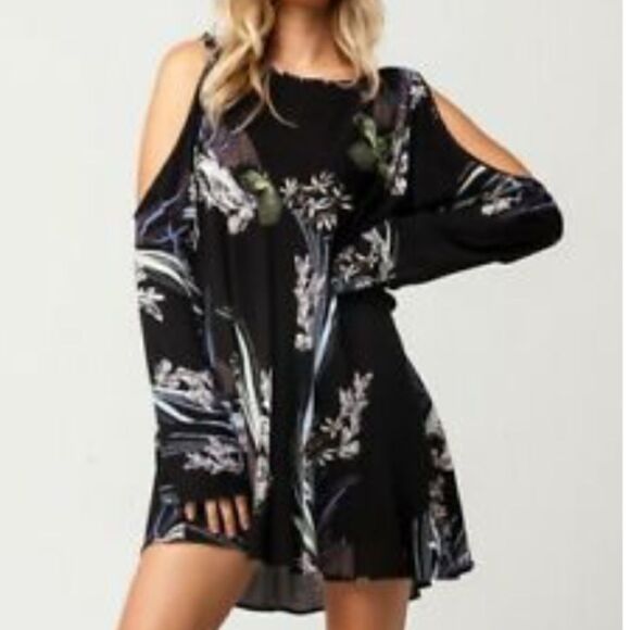 Free People Clear Skies Cold Shoulder Tunic XS - Picture 2 of 7